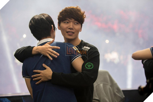 Marin tự biến mình thành kẻ thù của fan hâm mộ SKT khi chửi rủa Blossom không tiếc lời trên Stream - Ảnh 4.