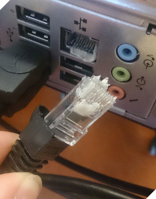 [Vui] Chết cười với các tai nạn mất não của hội những kẻ không biết dùng đồ công nghệ - Ảnh 9.