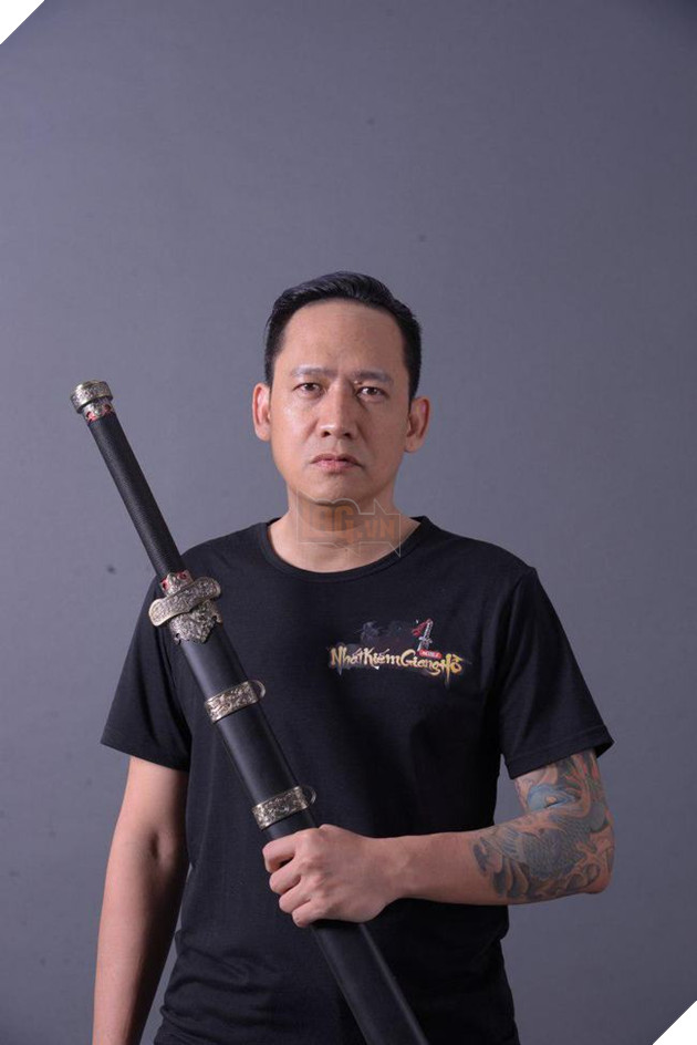 Duy Mạnh tung bộ ảnh soái ca 'chiêu đãi' game thủ Nhất Kiếm Giang Hồ 5