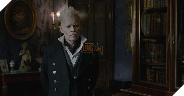 Johnny Depp sẽ vào vai phản diện chính Gellert Grindelwald. (IMDb)