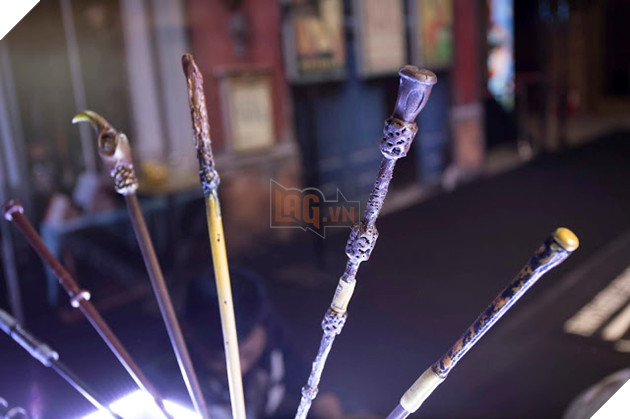 Tạm gác súng, Cris Devil Gamer cầm đũa phép đồng hành cùng dàn sao Việt  7