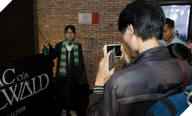 Khi các Potterhead tề tựu chờ đón Fantastic Beasts: The Crimes of Gindelwald 10