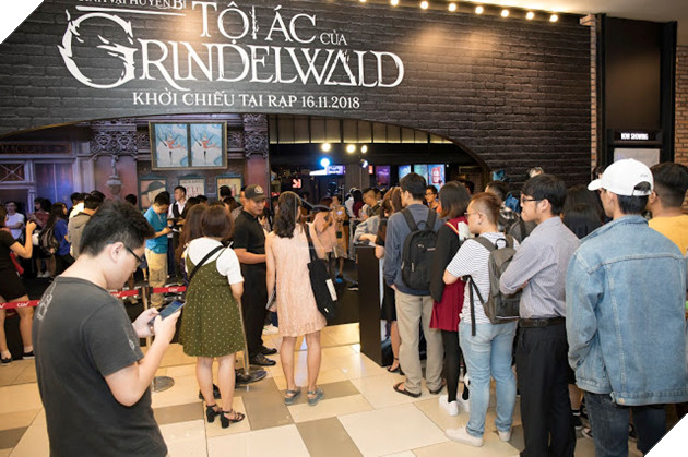 Tạm gác súng, Cris Devil Gamer cầm đũa phép đồng hành cùng dàn sao Việt 