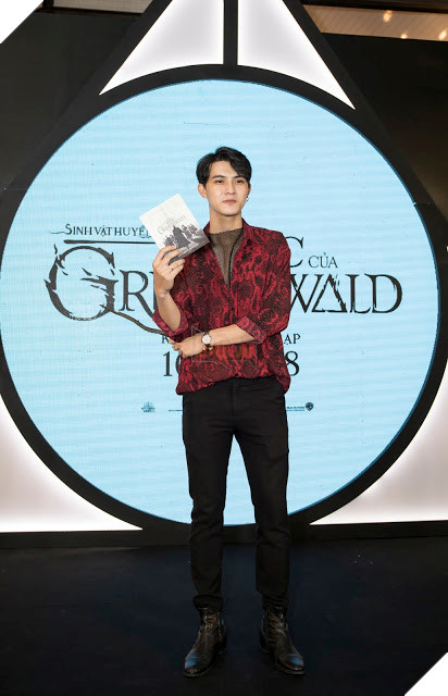 Tạm gác súng, Cris Devil Gamer cầm đũa phép đồng hành cùng dàn sao Việt  15