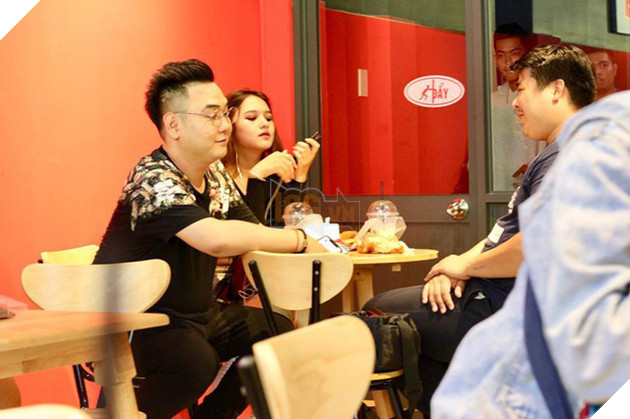 Pewpew tiết lộ doanh thu cao vượt kỳ vọng của quán bánh mì sau ngày đầu mở cửa - Ảnh 4.