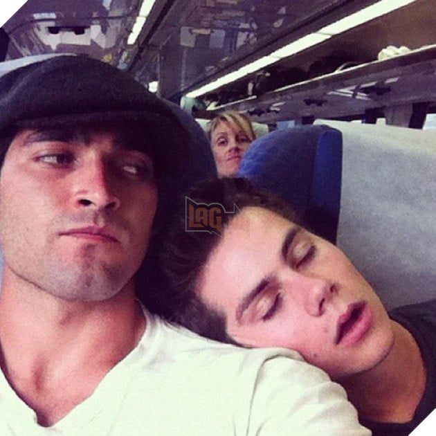 [Vui] Những tư thế ngủ bất chấp mọi hoàn cảnh của các thánh ngủ nướng - Ảnh 7.