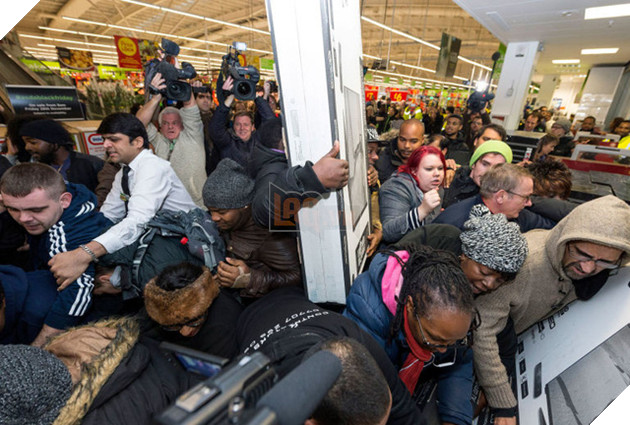 Black Friday là ngày gì và tại sao người ta phát cuồng vì Black Friday? 8