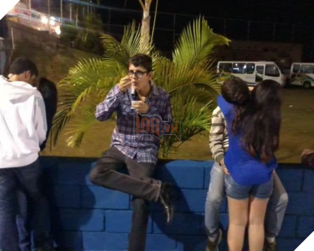 [Vui] 14 khoảnh khắc đáng buồn nhưng dường như đã quá quen với những kẻ cô đơn - Ảnh 5.