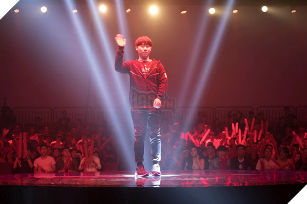 Bùng nổ Lễ khai mạc & Ngày thi đấu đầu tiên của AIC 2018 19