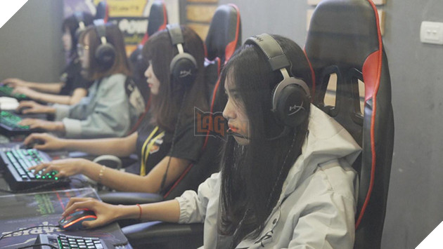 Vượt qua nhiều bóng hồng xinh đẹp, Bòngizdabest chính thức trở thành Nữ Game thủ được yêu thích nhất giải đấu Girl Power Championship - Ảnh 1.