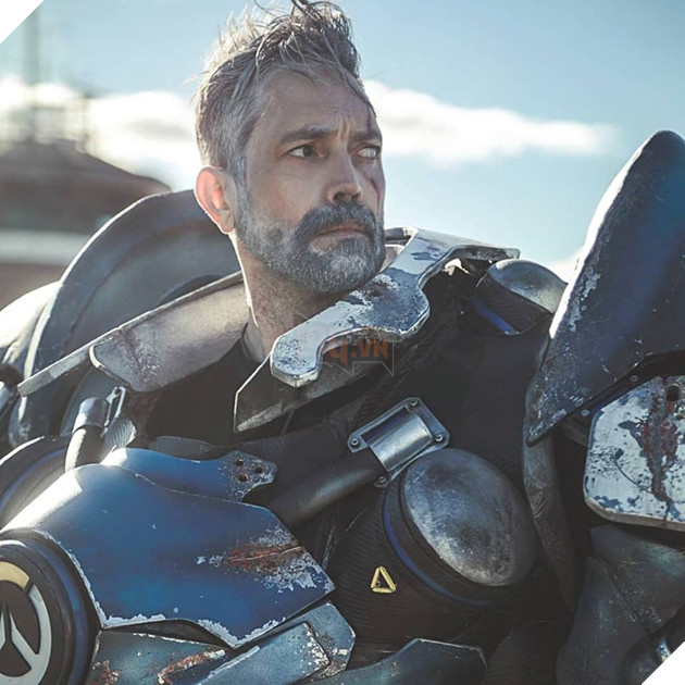 Overwatch: Choáng ngợp với bộ ảnh Reinhardt cực chất và đúng size khổng lồ 8