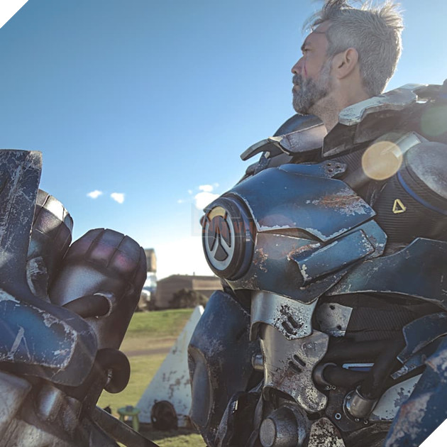 Overwatch: Choáng ngợp với bộ ảnh Reinhardt cực chất và đúng size khổng lồ 3