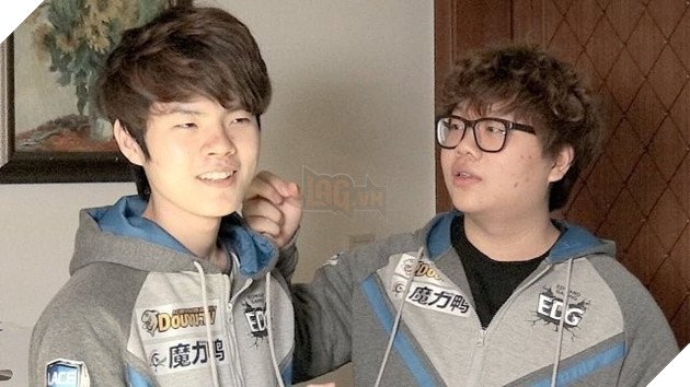 Phản ứng của cộng đồng LMHT về đội hình Kingzone 2019: Deft và Pawn đã bên nhau 6 năm rồi đấy nhỉ - Ảnh 4.