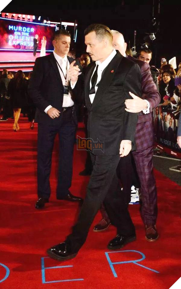 Jonny Deep va cuoc chien voi ve si de co the ki ten cho nguoi ham mo 13 johnny depp ki ten 91