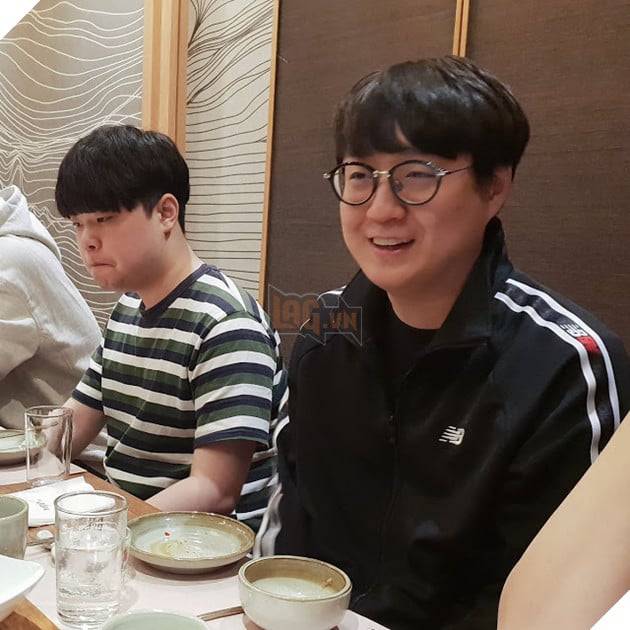 LMHT: SKT T1 tổ chức tiệc chào mừng thành viên mới, lộ nhân vật bí ẩn “dự bị” cho Faker 3