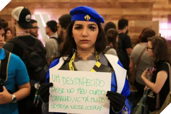Nhung nu cosplayer da phai ganh chiu nhung loi le xuc pham nhu the nao? Day chinh la cau tra loi 12 Những nữ cosplayer đã phải gánh chịu những lời lẽ xúc phạm như thế nào? Đây chính là câu trả lời 12