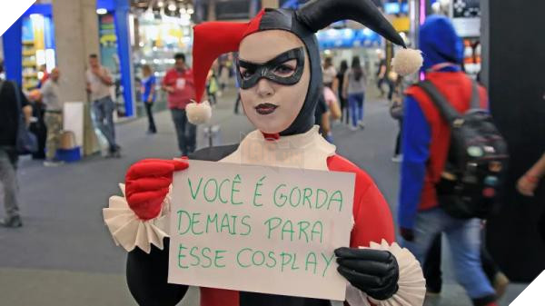 Nhung nu cosplayer da phai ganh chiu nhung loi le xuc pham nhu the nao? Day chinh la cau tra loi 4 Những nữ cosplayer đã phải gánh chịu những lời lẽ xúc phạm như thế nào? Đây chính là câu trả lời 4