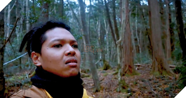 Đú theo Paul Logan, Youtuber Indonesia gây sốc với Vlog trong Suicide Forest - Ảnh 1. Đú theo Paul Logan, Youtuber Indonesia gây sốc với Vlog trong Suicide Forest - Ảnh 1.