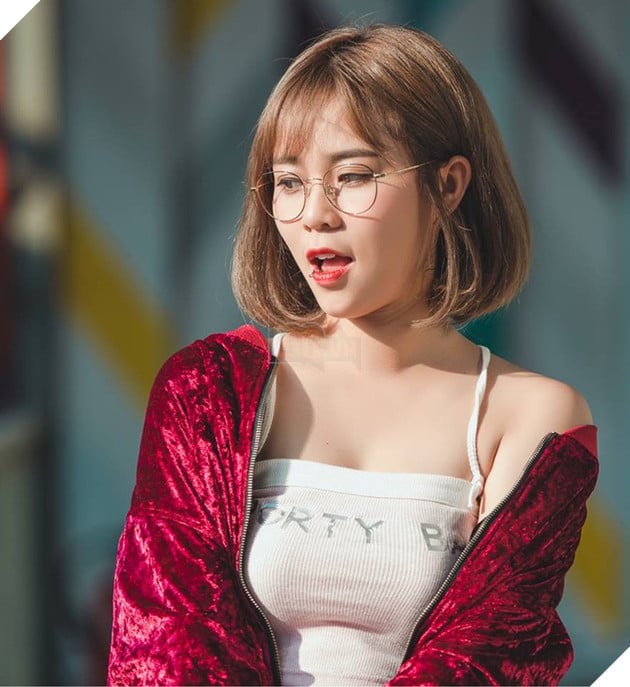 Misthy - nhân vật truyền cảm hứng: Từ cô sinh viên ngân hàng đến nữ streamer số 1 Việt nam không chỉ có hoa hồng