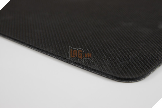 Tren tay nhanh bo san pham lot chuot QcK den tu SteelSeries co vien RGB cuc dep 7 Trên tay nhanh bộ sản phẩm lót chuột QcK đến từ SteelSeries có viền RGB cực đẹp 7