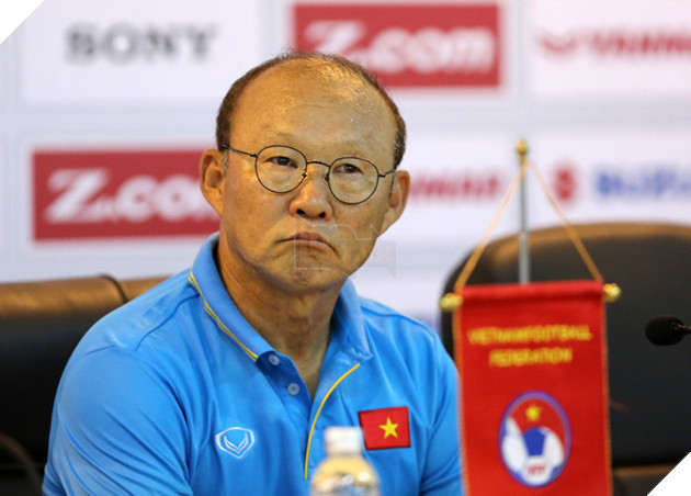 Bầu Đức chi 800 triệu đồng/tháng trả lương cho HLV Park Hang Seo - Ảnh 1.