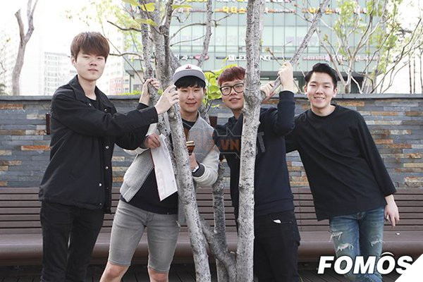 Chuyển nhượng LMHT 2019: Xạ thủ khét tiếng Trung Quốc chia tay đội cũ, EDG có được HLV nổi tiếng đang dẫn dắt RNG - Ảnh 4.