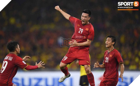 Tỷ số Việt Nam - Malaysia trực tiếp Malaysia 2-2 Việt Nam HT : Huy Hùng, Đức Huy liên tiếp lập công 8