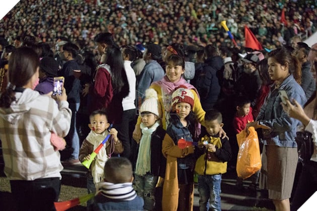 Thành phố ngàn hoa Đà Lạt và tình yêu bóng đá Việt 14