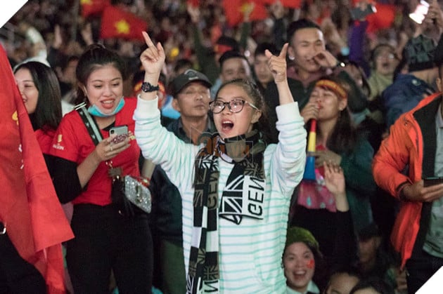 Thành phố ngàn hoa Đà Lạt và tình yêu bóng đá Việt 16