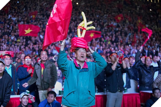 Thành phố ngàn hoa Đà Lạt và tình yêu bóng đá Việt 19