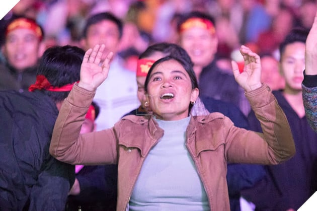 Thành phố ngàn hoa Đà Lạt và tình yêu bóng đá Việt 20