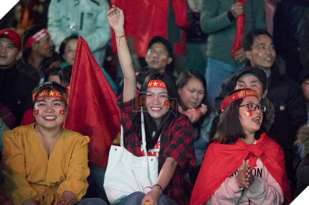 Thành phố ngàn hoa Đà Lạt và tình yêu bóng đá Việt 23