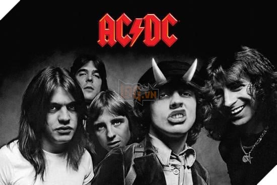 7 bài hát cực hay nhưng khiến nhiều người hoảng sợ vì thông điệp ma quỷ bên trong - Ảnh 2.