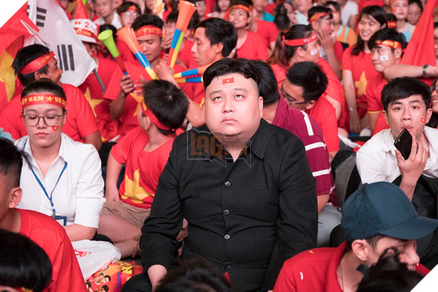 Đồng hành cùng dòng bão người chúc mừng đại thắng của đội tuyển Việt Nam 6