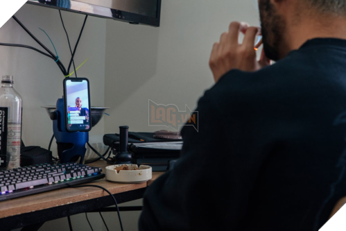 Anh chàng Streamer ngày ngày ăn xin trên mạng, mỗi tháng vẫn đút túi nhẹ nhàng 4.000 USD - Ảnh 2.