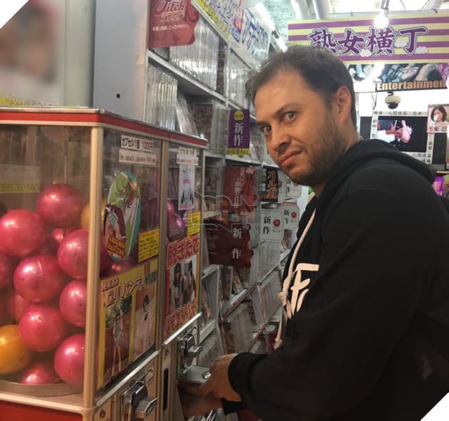 [Vui] Những cỗ máy bán hàng tự động kỳ quặc đến từ Nhật Bản - Ảnh 1.