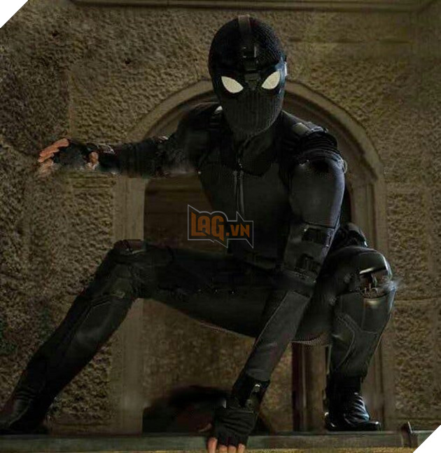 Bản tóm tắt phim Spider-Man: Far From Home xác nhận công việc của Peter 3