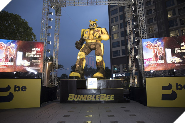 Đánh thức siêu robot biến hình Bumblebee cùng Ninh Dương Lan Ngọc, Hứa Vĩ Văn và dàn sao Việt 2