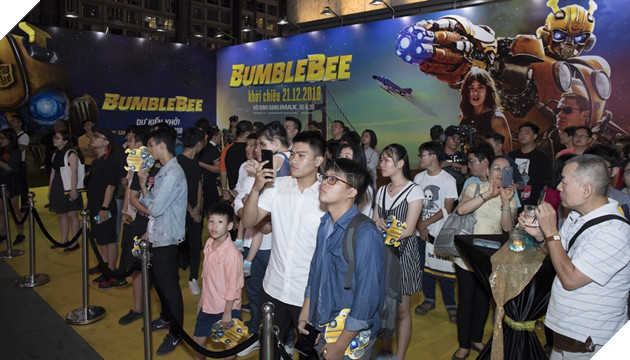 Đánh thức siêu robot biến hình Bumblebee cùng Ninh Dương Lan Ngọc, Hứa Vĩ Văn và dàn sao Việt 37