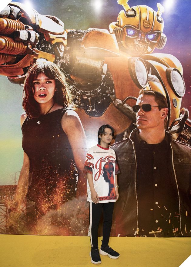 Đánh thức siêu robot biến hình Bumblebee cùng Ninh Dương Lan Ngọc, Hứa Vĩ Văn và dàn sao Việt 20