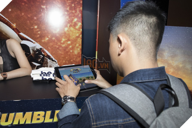 Đánh thức siêu robot biến hình Bumblebee cùng Ninh Dương Lan Ngọc, Hứa Vĩ Văn và dàn sao Việt 42