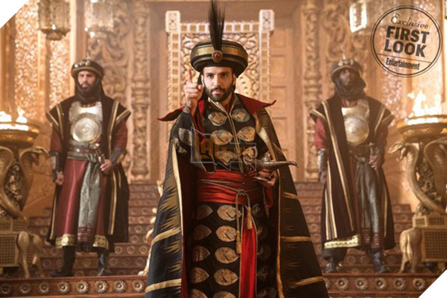 Sai quá sai với tạo hình chàng ngố Aladdin, phản diện Jafar thì đẹp trai như soái ca còn Will Smith không khác gì... Thần Hề - Ảnh 5.