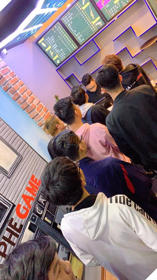 Tiệm Cà Phê Games của Viruss thất thủ ngày đầu mở cửa - Ảnh 3. Tiệm Cà Phê Games của Viruss thất thủ ngày đầu mở cửa - Ảnh 3.