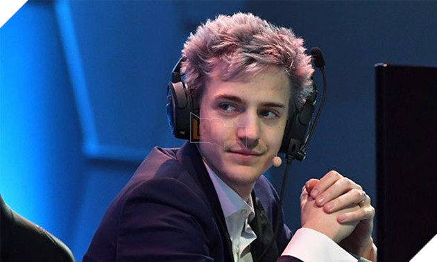 Hot streamer vươn lên dẫn đầu về số giờ xem trên Twitch với hơn 226 triệu giờ xem, vượt mặt cả Riot Games