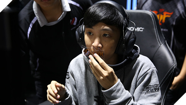 Bị lao phổi, Sunsieu không thể kề vai sát cánh cùng Optimus và SGD trong 6 tháng tới?