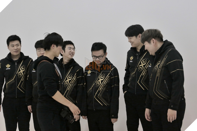 LMHT: HLV mới của Snake Esports cho rằng SofM sở hữu lối chơi ích kỷ, có tâm lý gánh đội 3