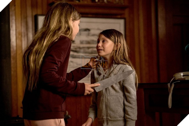 Review phim Quỷ Dữ Rình Rập: Đi theo lối mòn Slasher cổ đại không có gì đổi mới 5