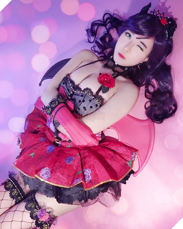 Chiêm ngưỡng nhan sắc nóng bỏng của Esther Lynn - Cô bạn gái có tâm góp phần biến Sneaky thành cosplayer hot nhất LMHT - Ảnh 11.