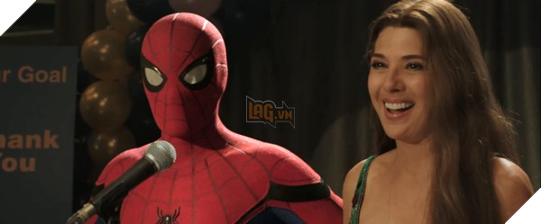 Nghẹt thở với Người Đá  Lửa và Nước tấn công Người Nhện cùng Mysterio trong trailer Spider-man: Far From Home