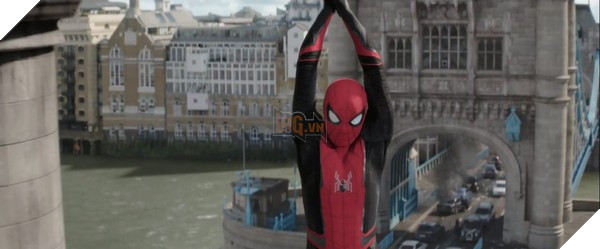 Nghẹt thở với Người Đá  Lửa và Nước tấn công Người Nhện cùng Mysterio trong trailer Spider-man: Far From Home